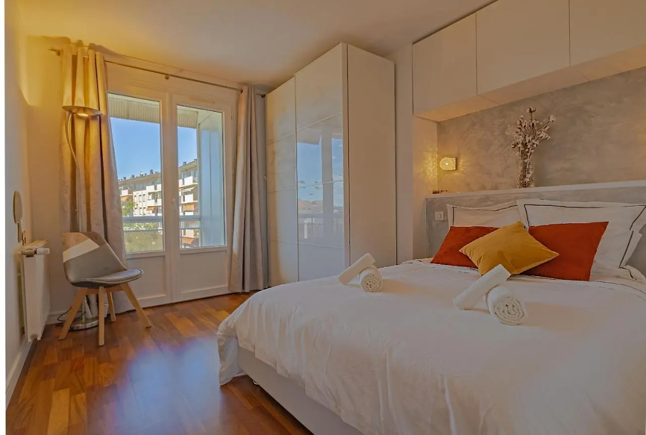 L'Echappee Du 36 - 4 Chambres Dans Le Triangle D'Or A 100M Du Lac, Parking Gratuit Annecy Apartment