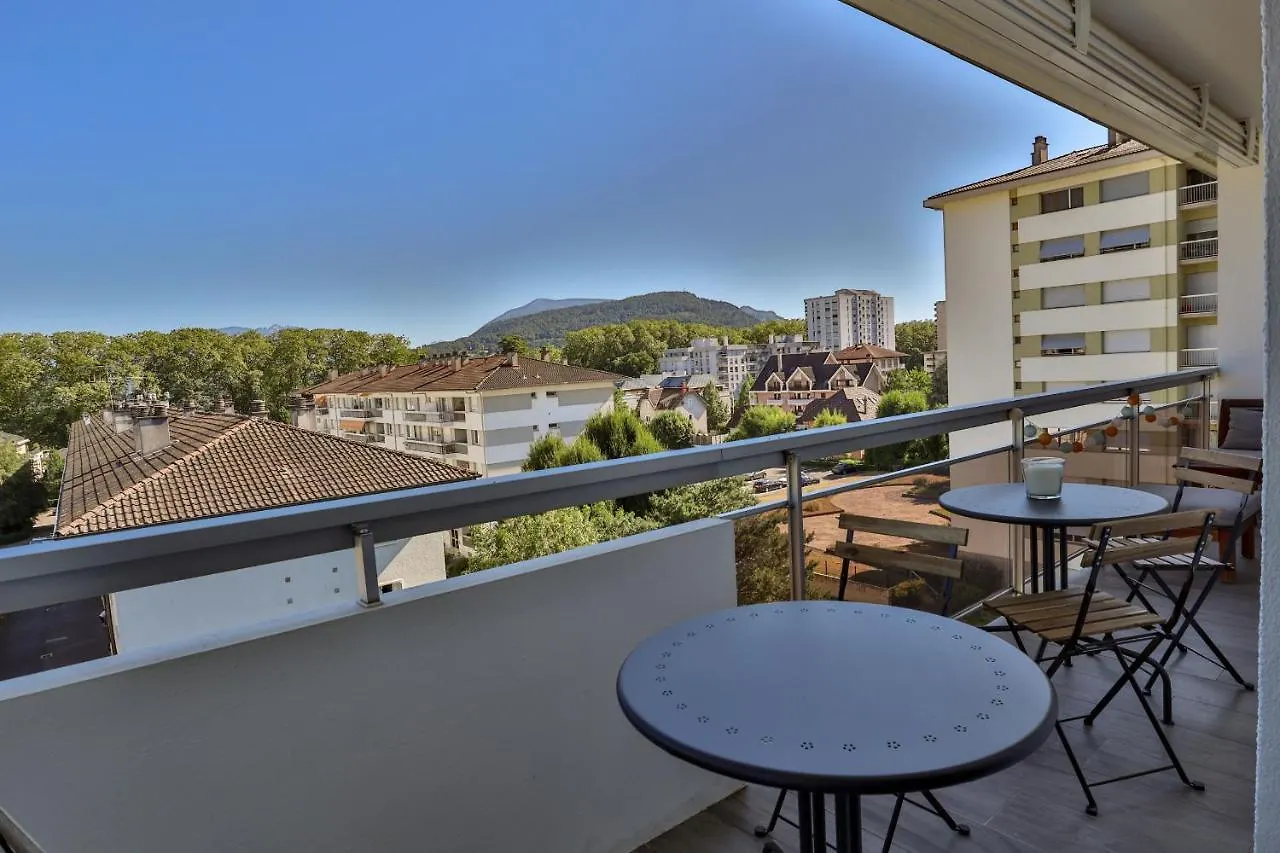L'Echappee Du 36 - 4 Chambres Dans Le Triangle D'Or A 100M Du Lac, Parking Gratuit Annecy 0*,  France