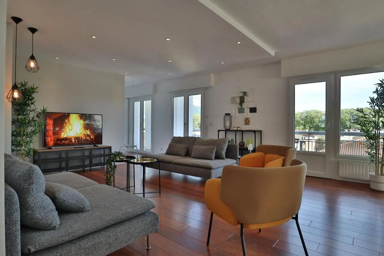 Apartment L'Echappee Du 36 - 4 Chambres Dans Le Triangle D'Or A 100M Du Lac, Parking Gratuit Annecy France