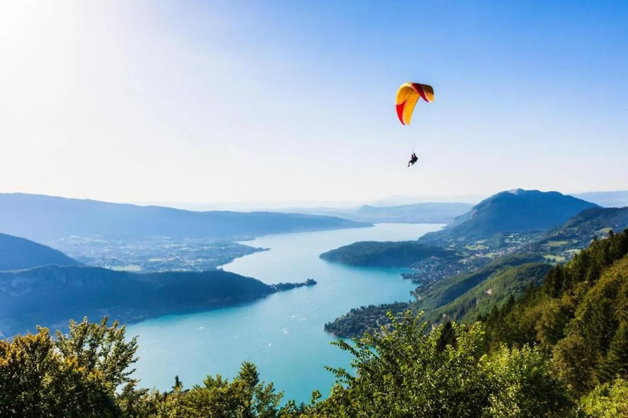 Apartment L'Echappee Du 36 - 4 Chambres Dans Le Triangle D'Or A 100M Du Lac, Parking Gratuit Annecy