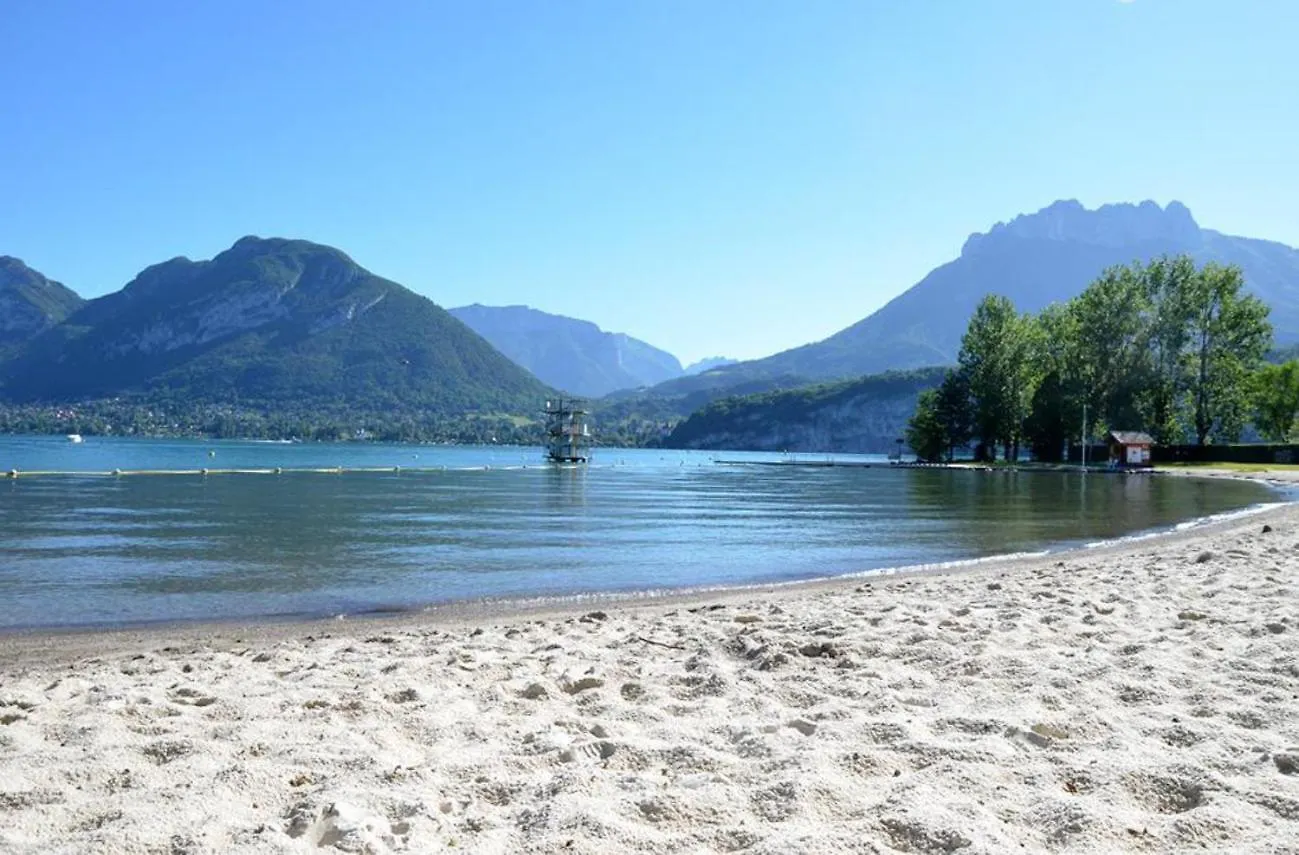 L'Echappee Du 36 - 4 Chambres Dans Le Triangle D'Or A 100M Du Lac, Parking Gratuit Annecy France